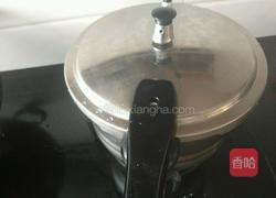 花生猪手汤的做法图解8