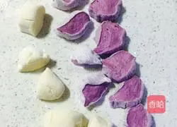 Illustration of how to make rose rolls 4