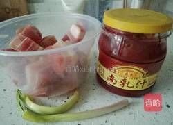 圣诞版南乳红烧肉的做法图解1