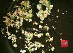 麻辣芽菜拌面的做法图解5