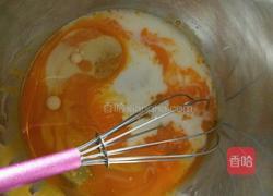 4寸戚风蛋糕的做法图解4