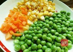 豌豆玉米焖饭的做法图解1