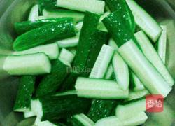 黄瓜小咸菜的做法图解2