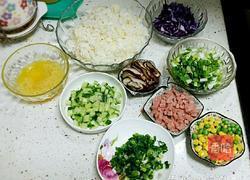 什锦炒饭的做法图解2