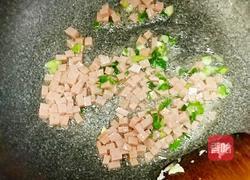 什锦炒饭的做法图解4