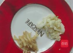 炒蚕蛹的做法图解3