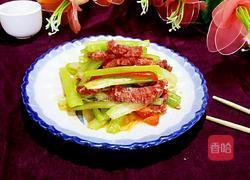 茜芹炒香肠的做法图解12