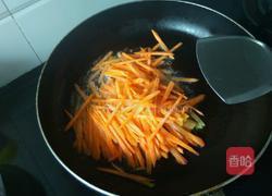 青椒胡萝卜丝的做法图解3
