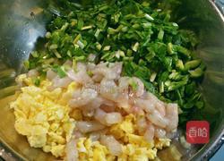 韭菜鸡蛋虾仁饺子馅的做法图解6