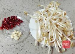 炝炒花生芽的做法图解2