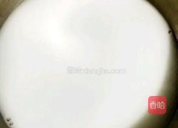 彩色凉粉蛋的做法图解1