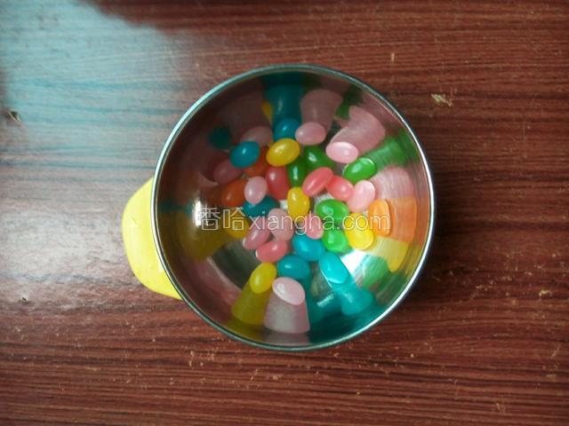 备好，彩色糖果