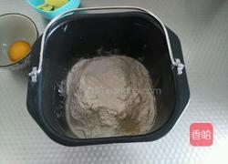 圣诞花环面包的做法图解3