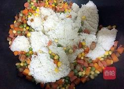 五彩炒饭的做法图解5