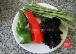 芸豆丝炒木耳的做法图解1