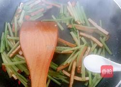 芹菜香干炒肉丝的做法图解11