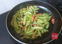 辣炒芥菜梗的做法图解7