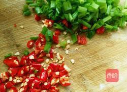 葱香蛋炒饭的做法图解1