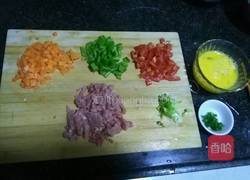 三色鸡蛋炒饭的做法图解3