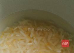 小米白粥的做法图解1