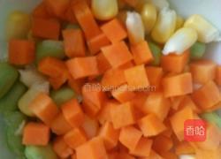 爽口的圣诞花环的做法图解2