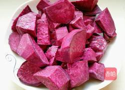 紫薯花卷的做法图解1