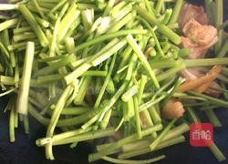 猪软骨芹菜的做法图解7