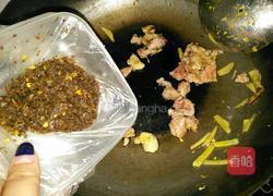 盐菜土豆汤的做法图解3