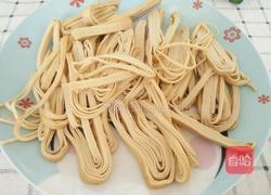 麻辣豆腐皮的做法图解1