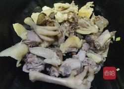 鸡肉炖粉条的做法图解7