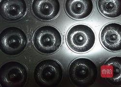 圣诞节甜甜圈的做法图解1