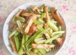 芹菜炒豆腐干