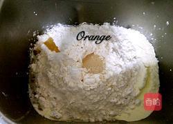 毛毛虫奶油面包的做法图解1