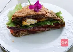 Illustration of making coarse grain sandwich 11