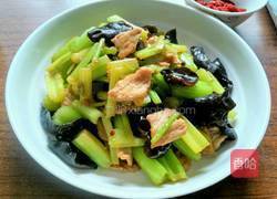 芹菜木耳炒肉的做法图解10