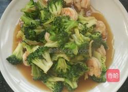 虾仁炒西兰花的做法图解7