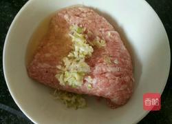 白萝卜丸子汤的做法图解2