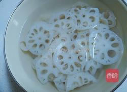 炝拌莲藕的做法图解3