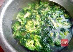 腊肠西兰花的做法图解4