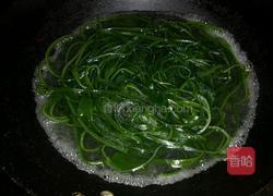 凉拌豆芽海带丝的做法图解3