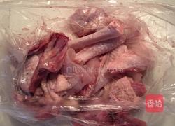 黄酒煮鸡的做法图解1