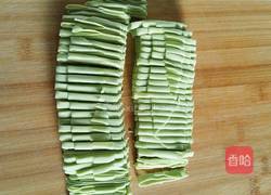 芹菜汁手擀面的做法图解10