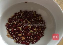 香浓花生红豆豆浆的做法图解3