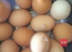 家庭版卤鸡蛋的做法图解1