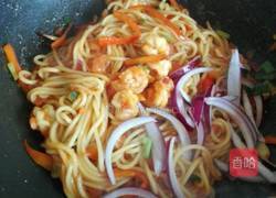 鲜虾意面的做法图解5