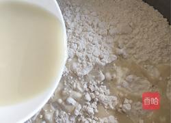 东北酸菜猪肉包子的做法图解3