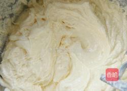 葡萄干核磅蛋糕的做法图解3