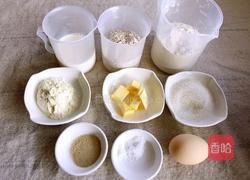 花环面包的做法图解1