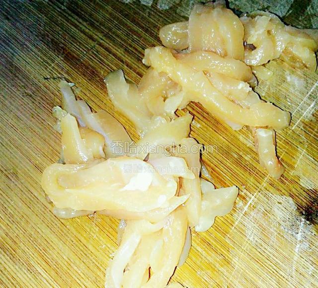 精肉切成细丝