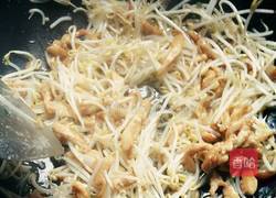 绿豆芽炒肉的做法图解9
